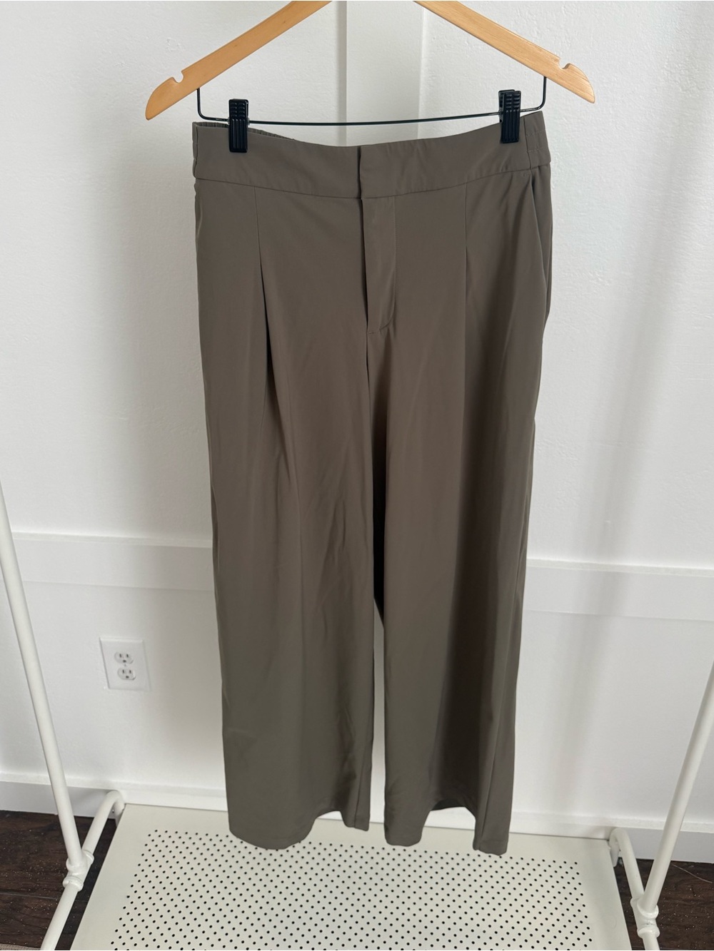 Athleta Pinnacle High Rise Trouser